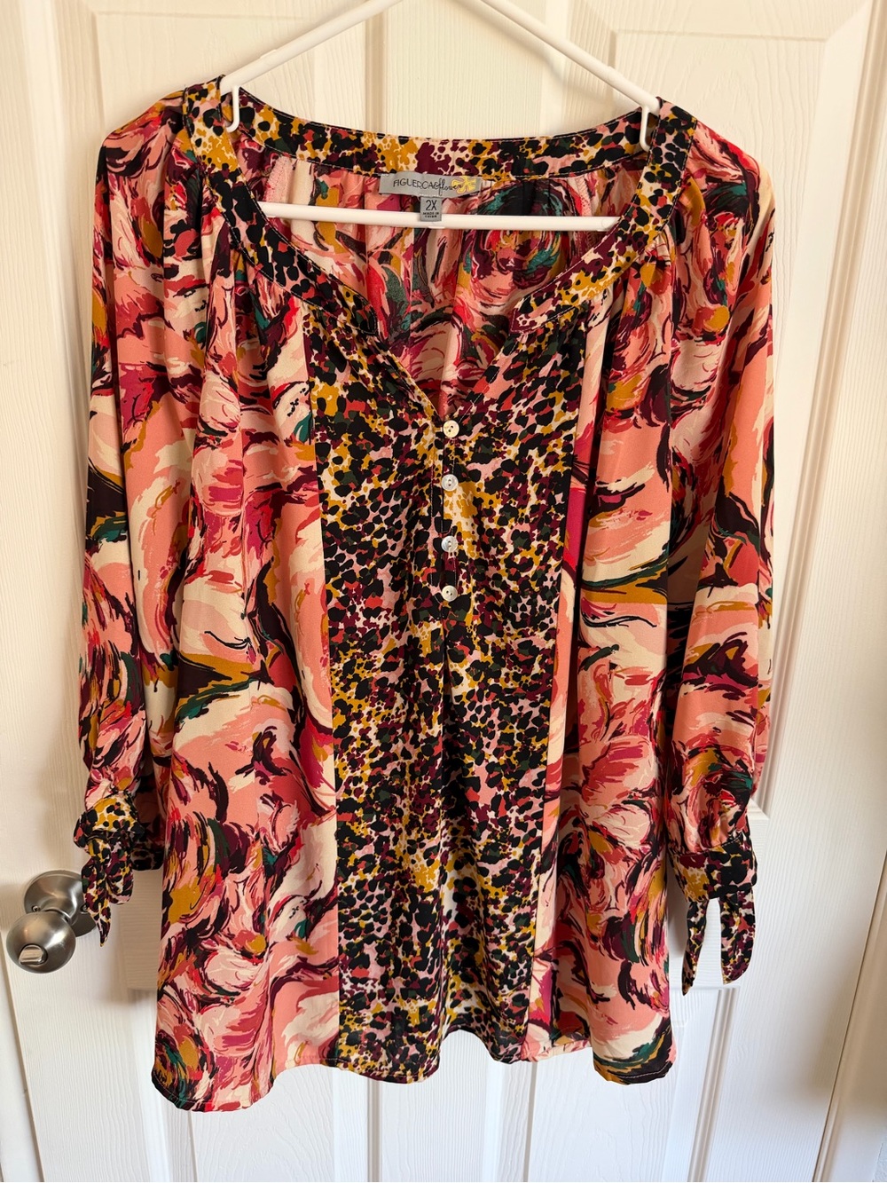 Figueroa and Flower Pink Multicolor Floral-Print Button Tunic Plus size 2X.